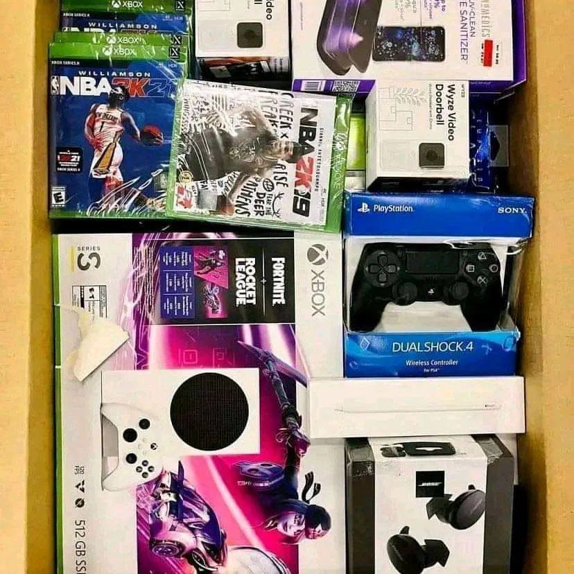 GIANT Pallet of XBOX & PS5 Returns