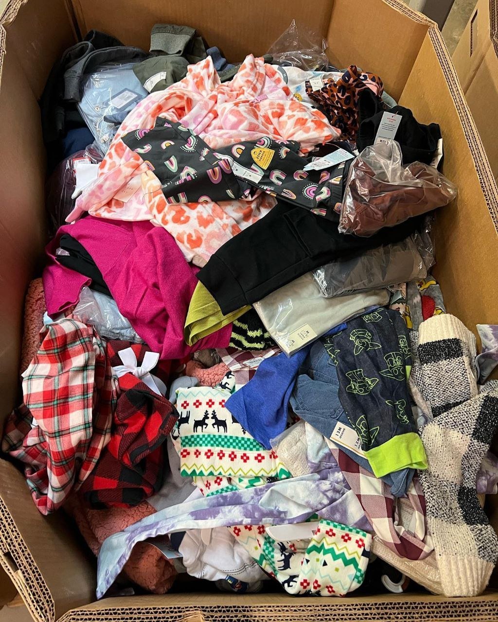 kids clothes pallet