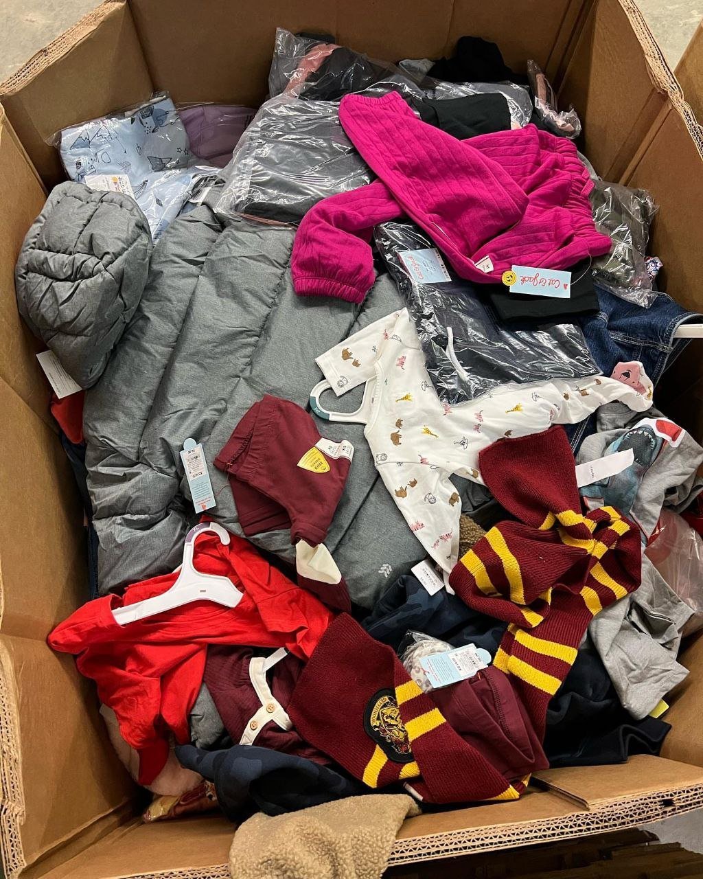 kids clothes pallet