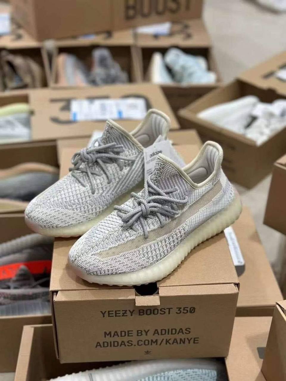 Yeezy Boost 350 v2 Pallets
